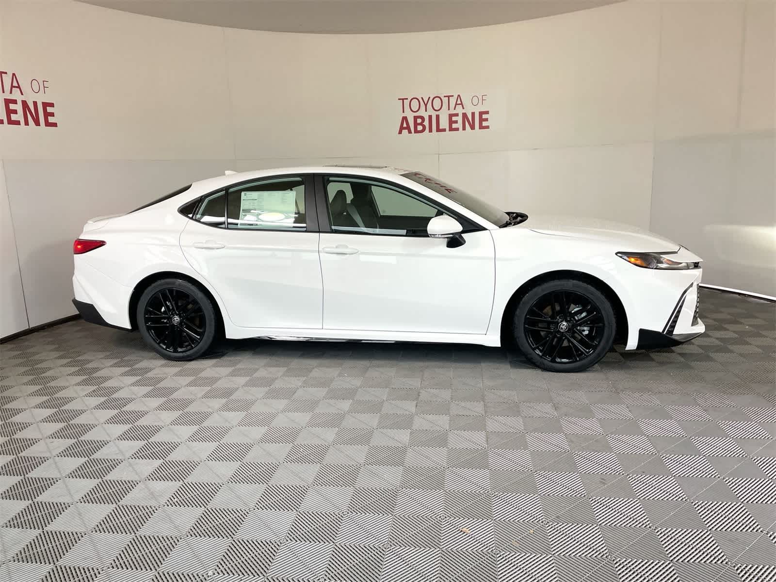 Thumbnail: 2026 Toyota Camry - 8