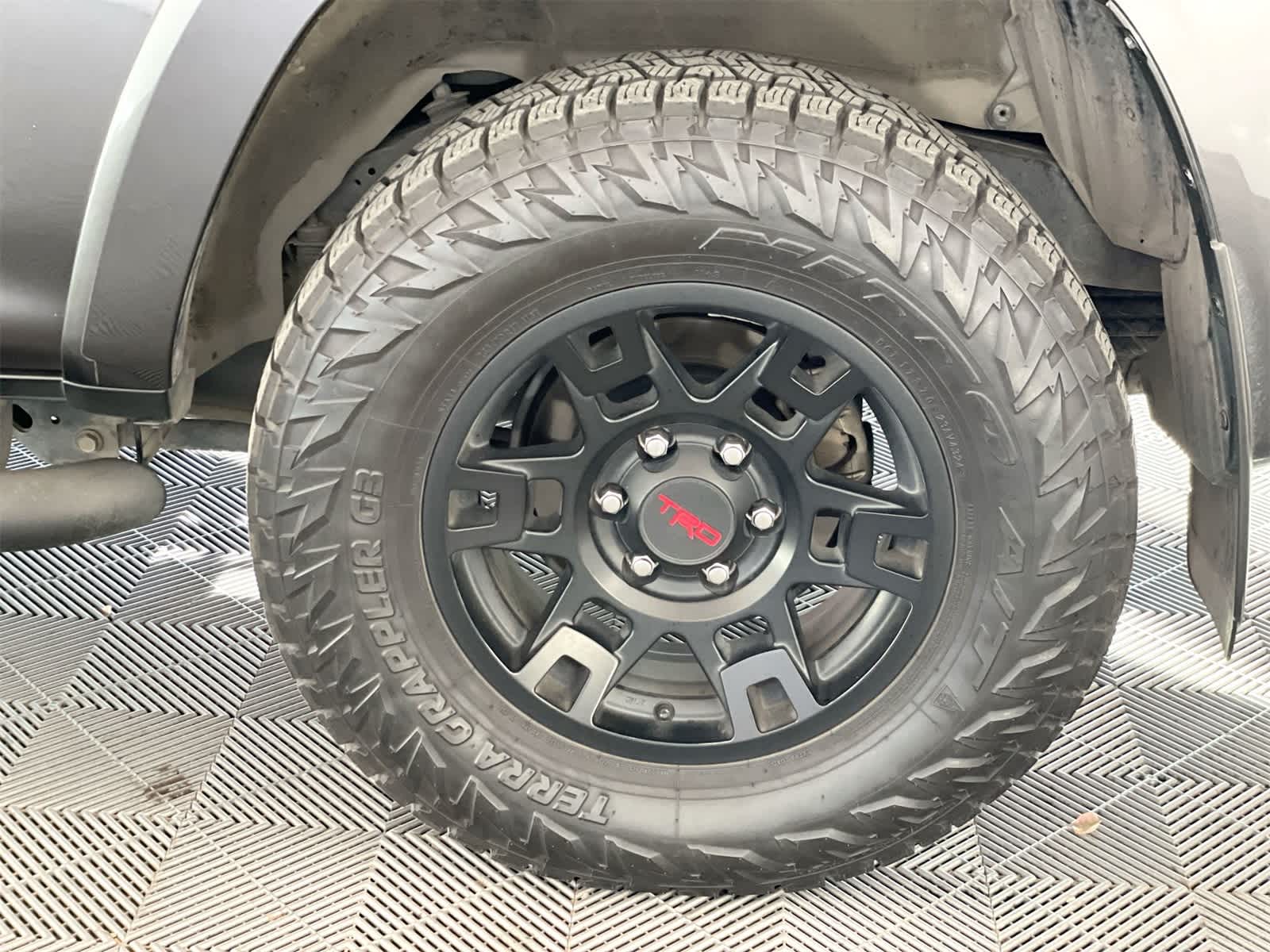 Thumbnail: 2022 Toyota 4Runner - 25