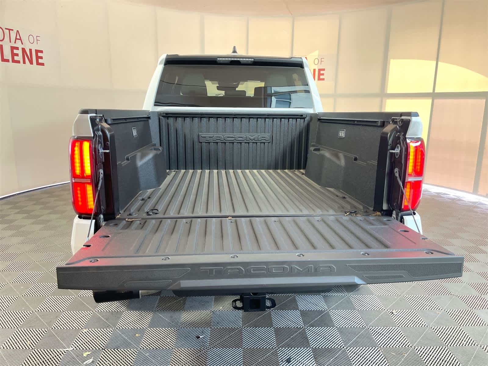 2025 Toyota Tacoma SR5 5