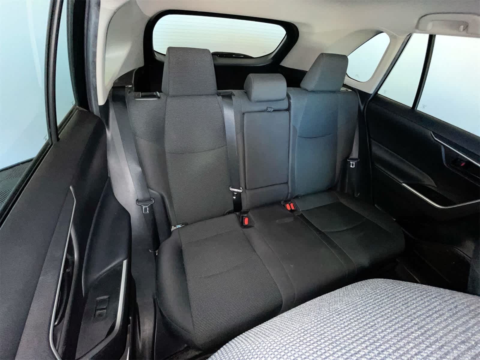 Thumbnail: 2022 Toyota RAV4 - 13