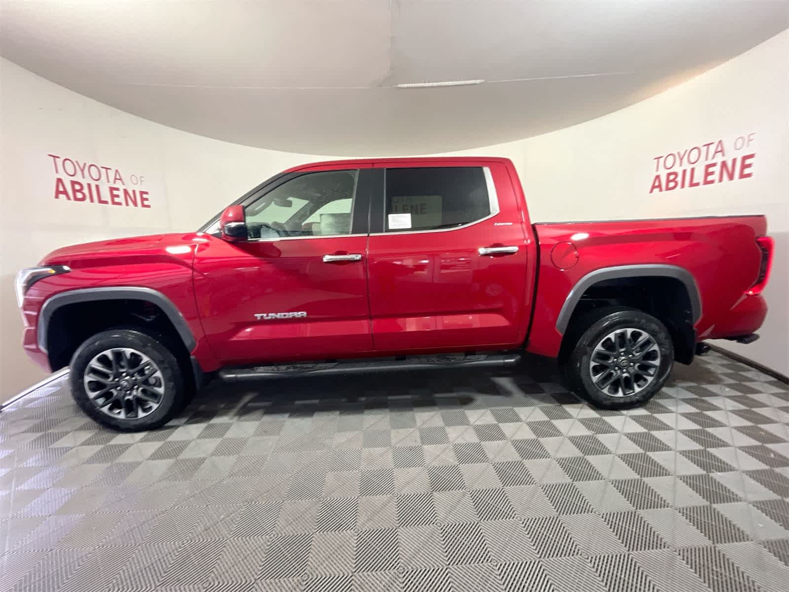 2025 Toyota Tundra Limited 2