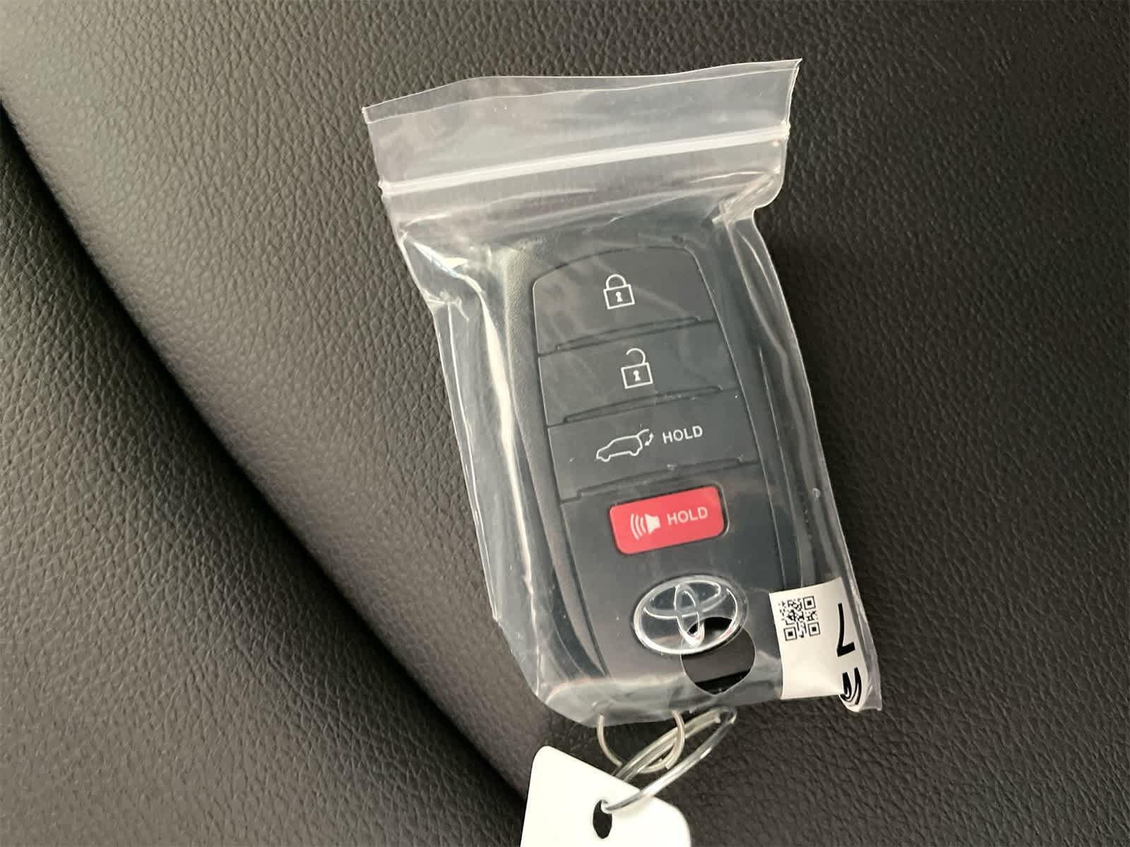 Thumbnail: 2026 Toyota Corolla Cross - 28