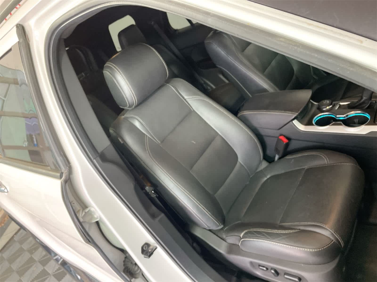 Thumbnail: 2014 Ford Explorer - 14