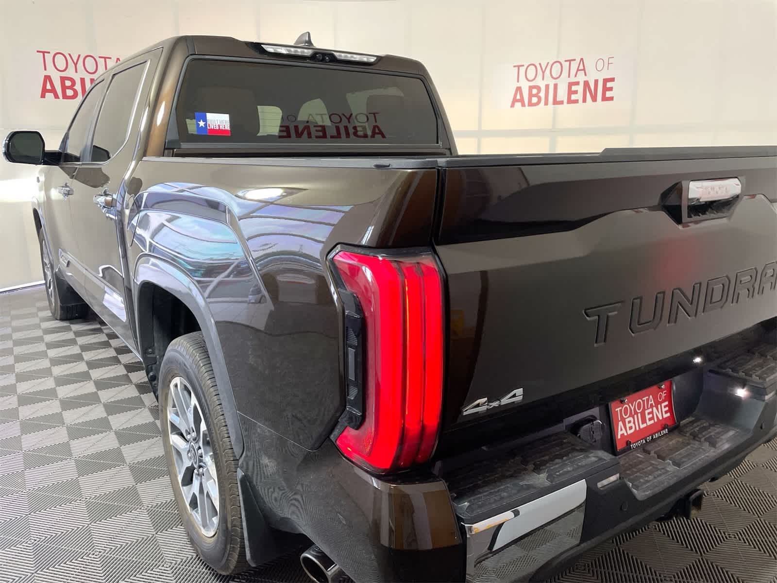 Thumbnail: 2024 Toyota Tundra - 3