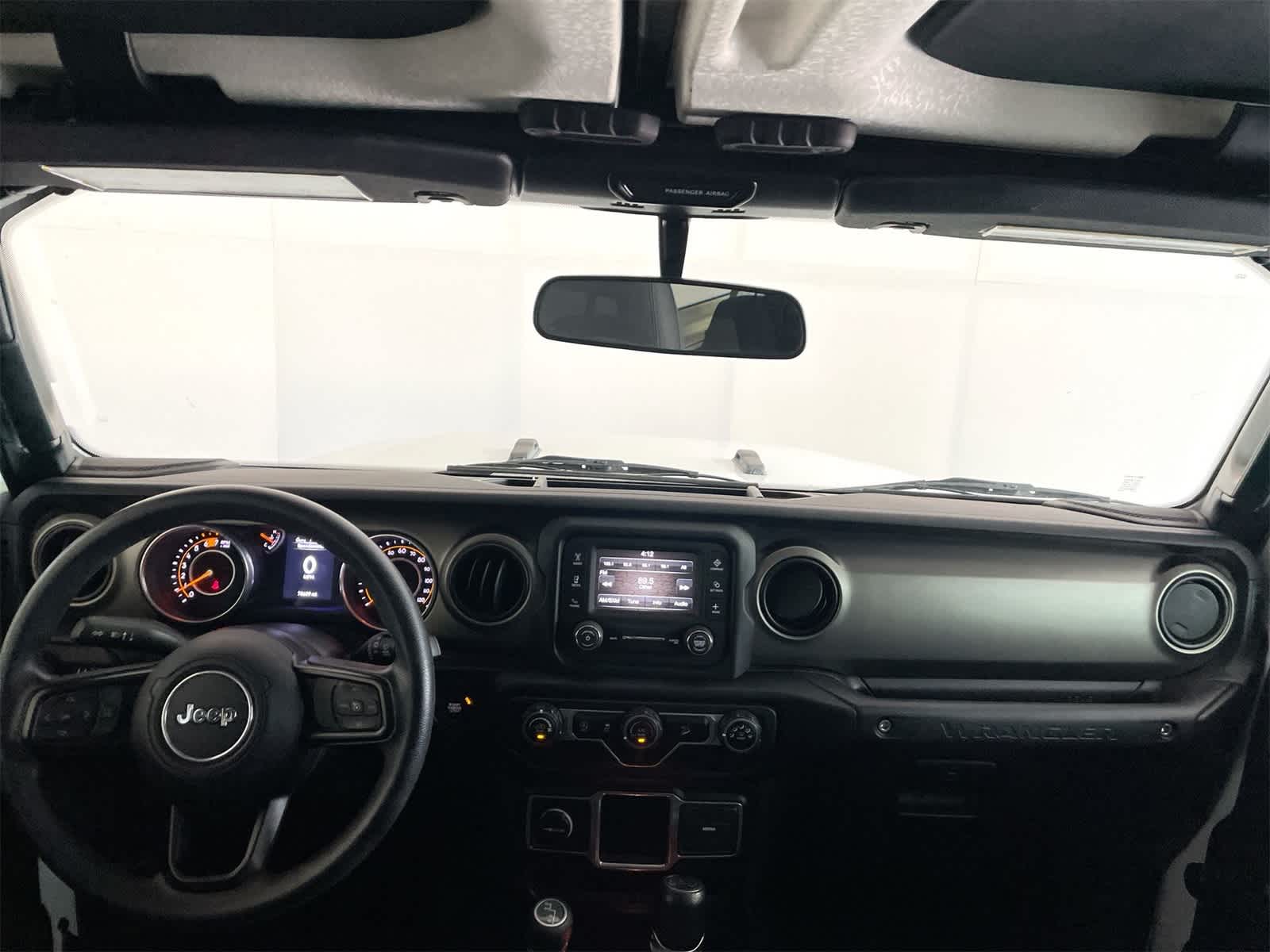 Thumbnail: 2018 Jeep Wrangler - 16