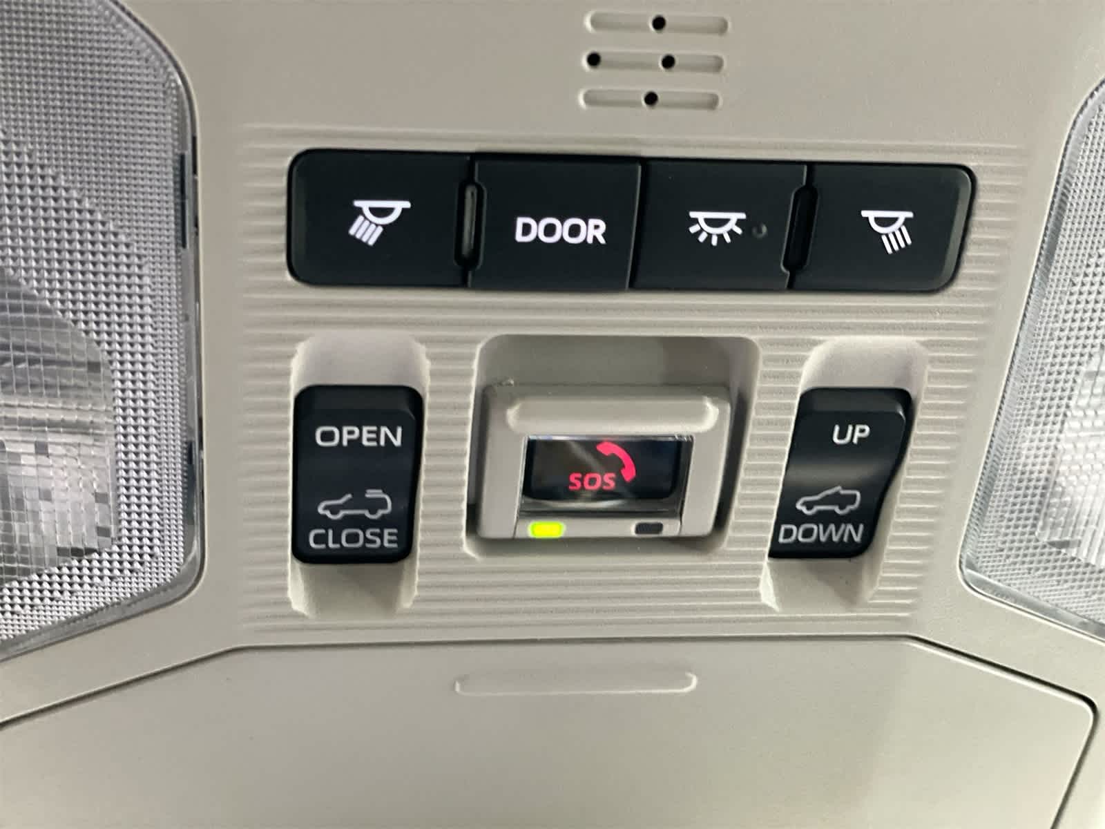 Thumbnail: 2025 Toyota RAV4 - 25