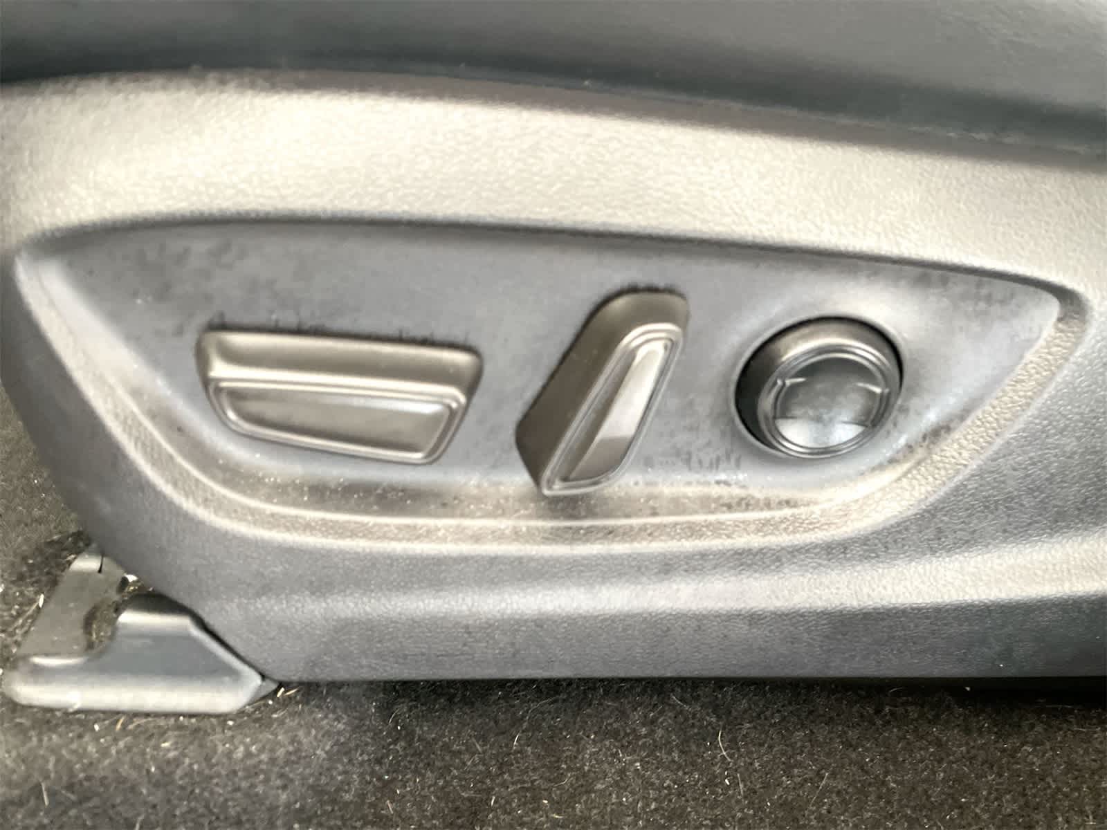 Thumbnail: 2024 Toyota Crown - 10