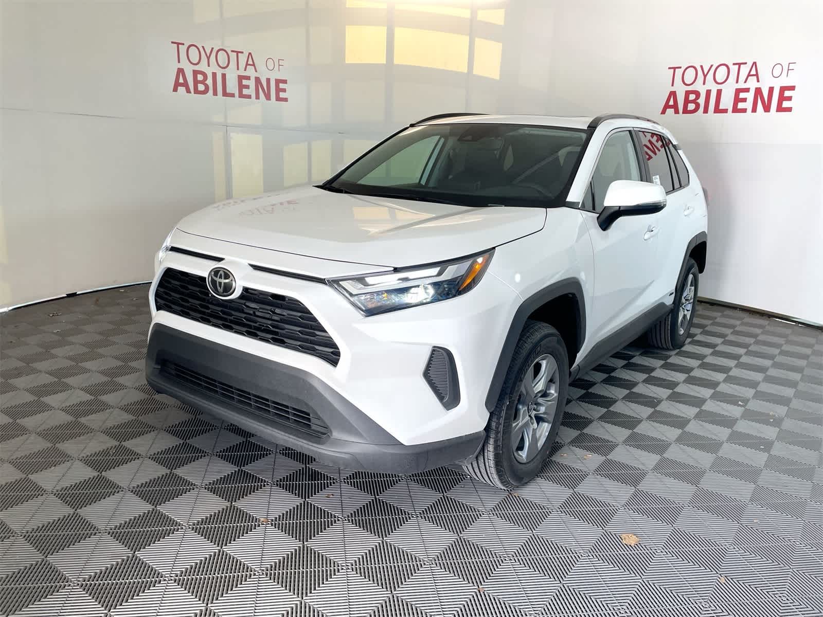 Thumbnail: 2025 Toyota RAV4 - 1