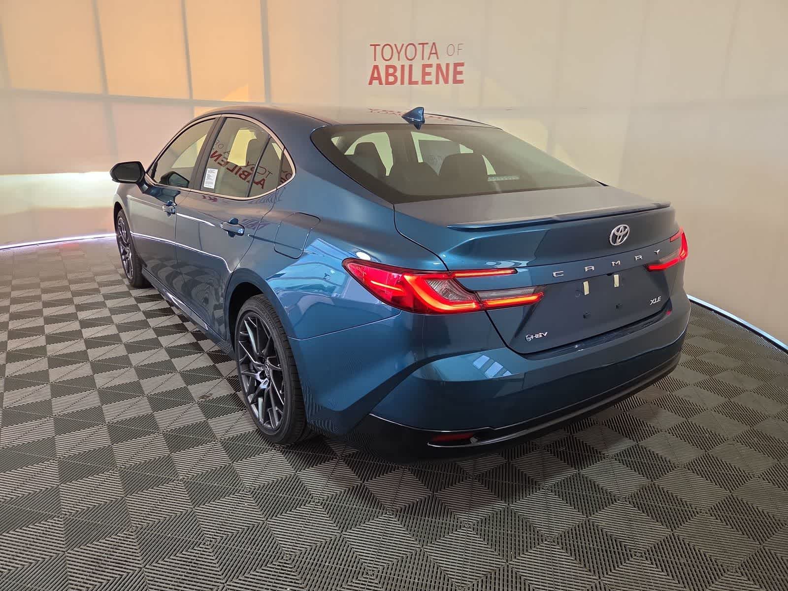 Thumbnail: 2026 Toyota Camry - 3