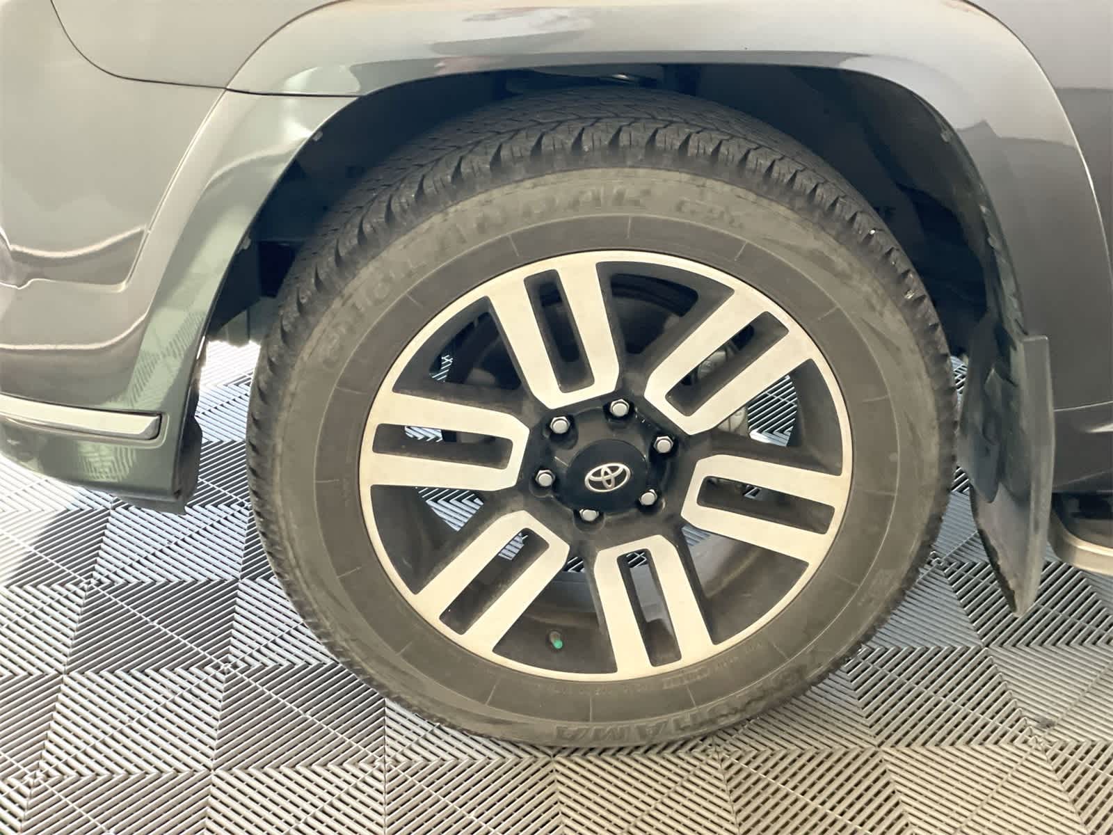 Thumbnail: 2023 Toyota 4Runner - 25