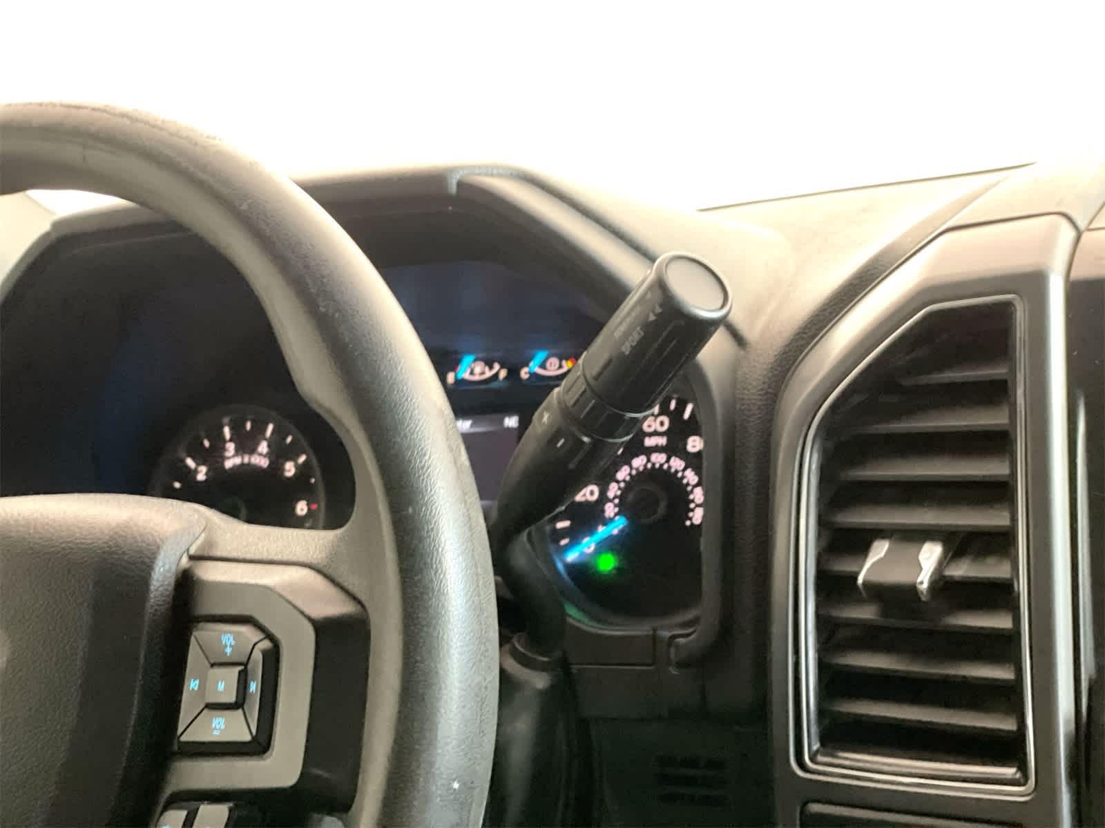 Thumbnail: 2017 Ford F-150 - 22