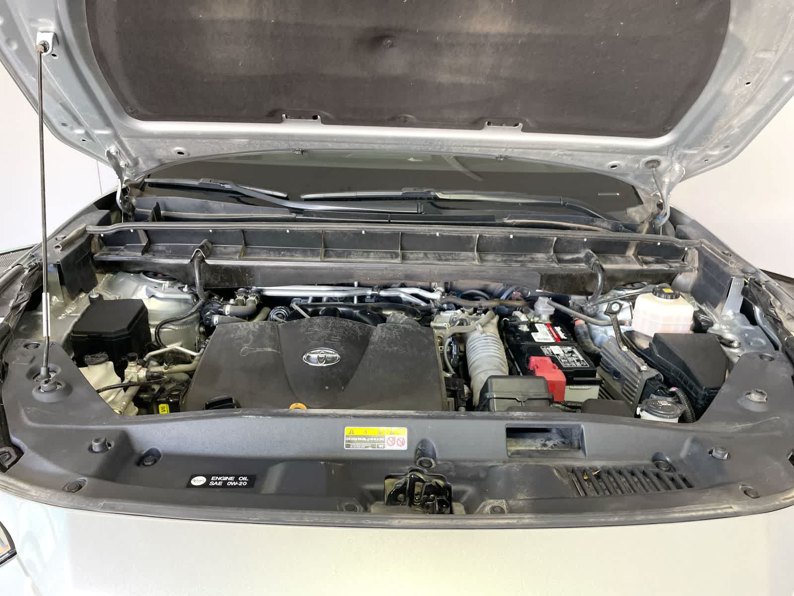 Thumbnail: 2022 Toyota Highlander - 28