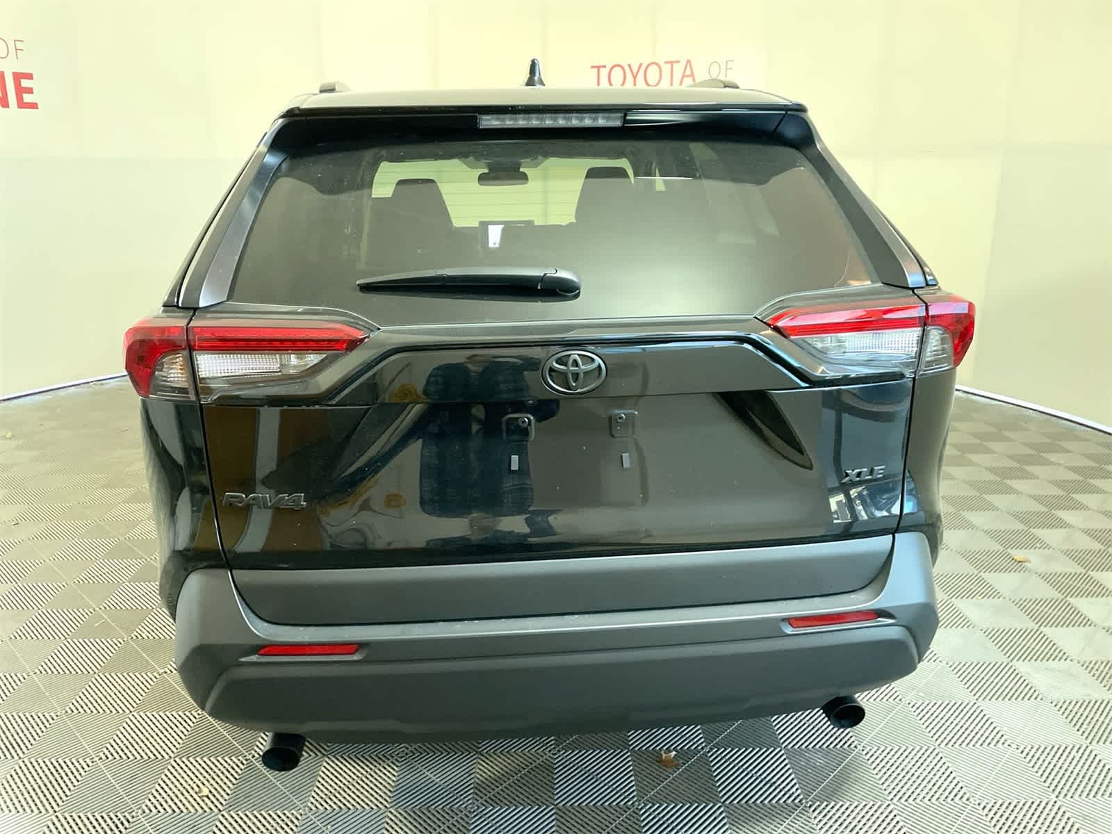 Thumbnail: 2025 Toyota RAV4 - 3