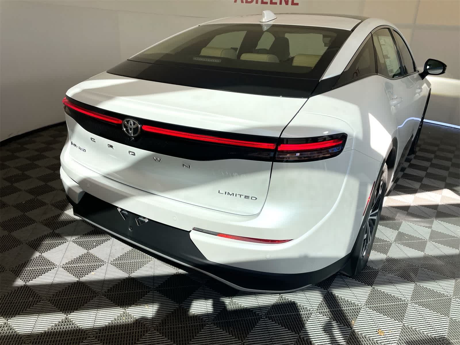 Thumbnail: 2026 Toyota Crown - 7