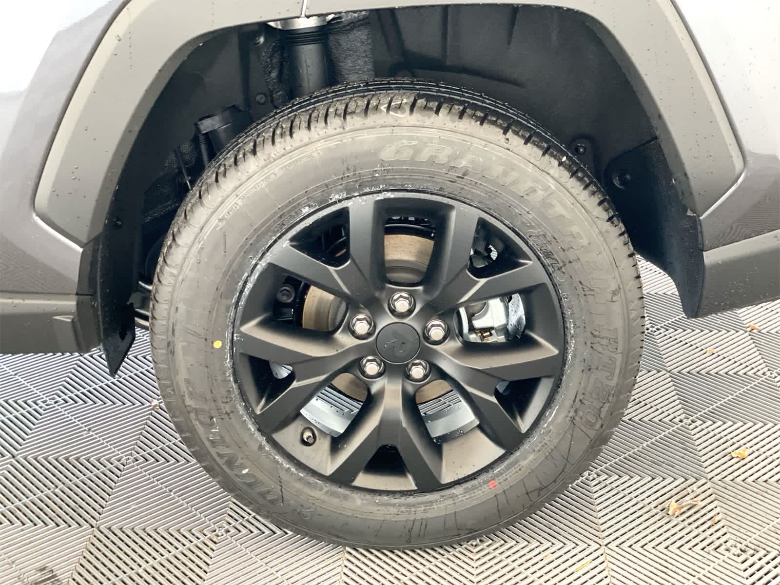 Thumbnail: 2025 Toyota RAV4 - 24