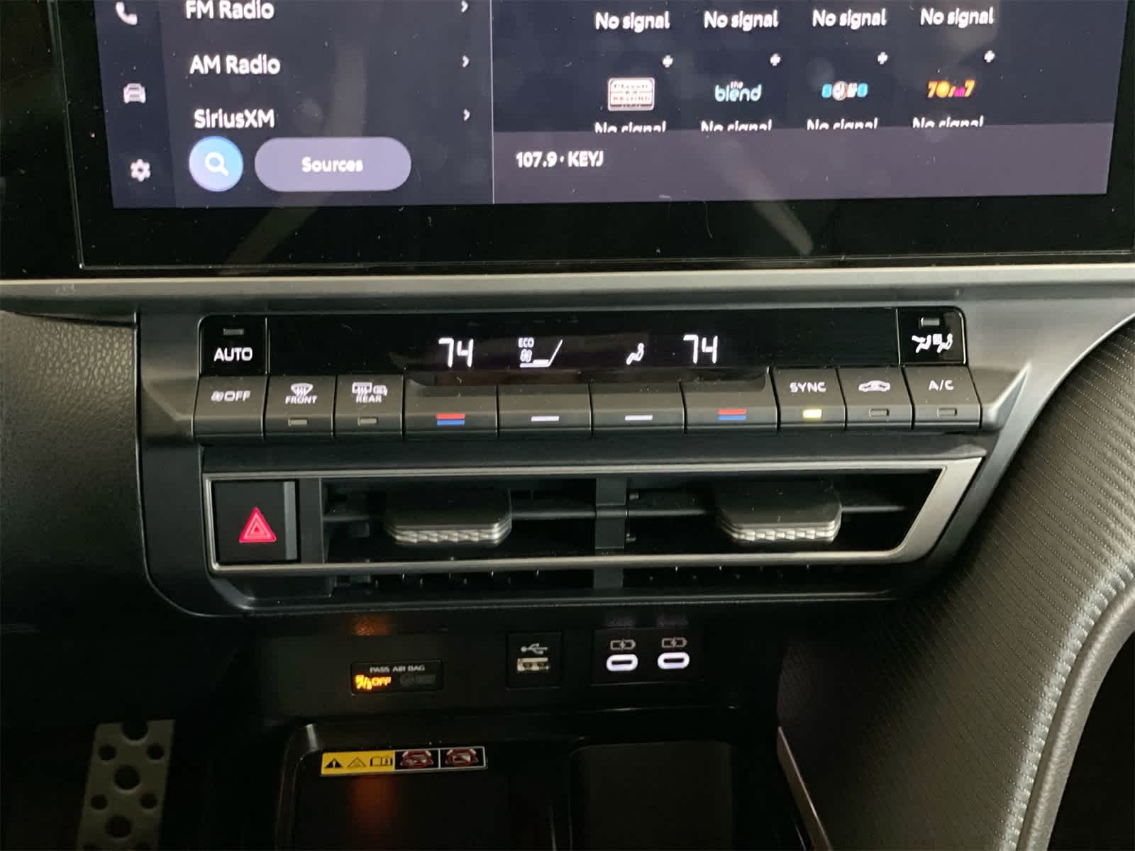 Thumbnail: 2025 Toyota Camry - 21