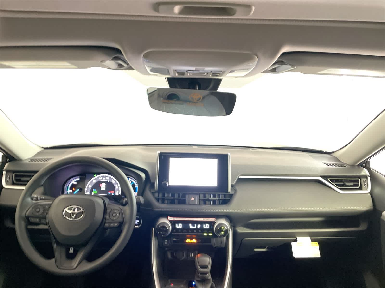 Thumbnail: 2025 Toyota RAV4 - 17