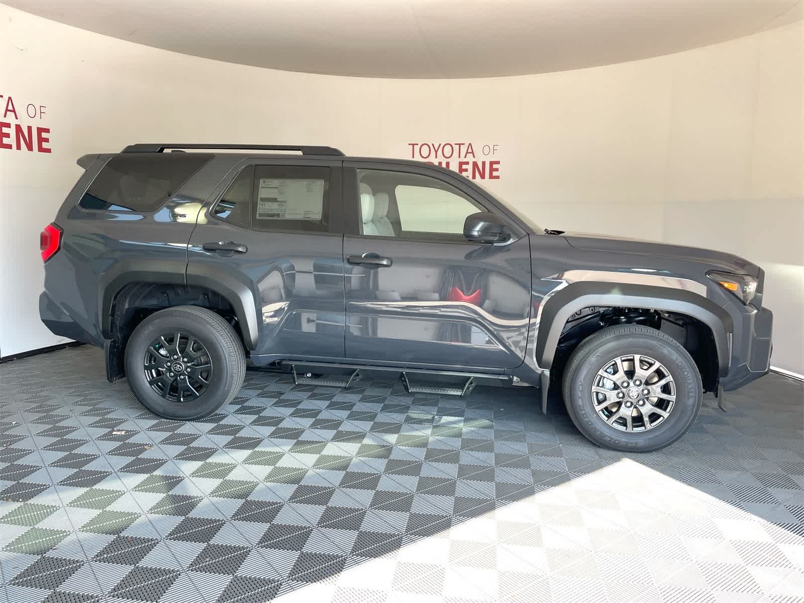 Thumbnail: 2025 Toyota 4Runner - 8