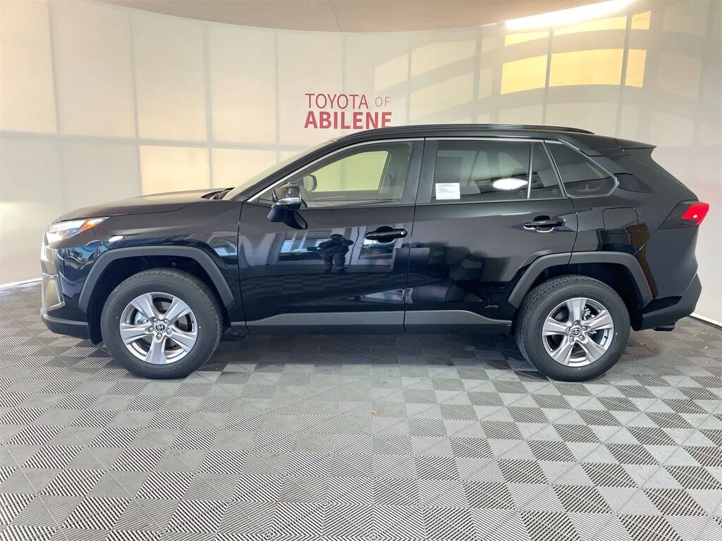 New 2025 Toyota RAV4 Hybrid XLE SUV
