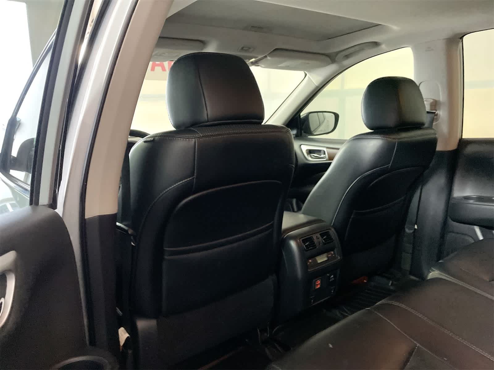 Thumbnail: 2018 Nissan Pathfinder - 13