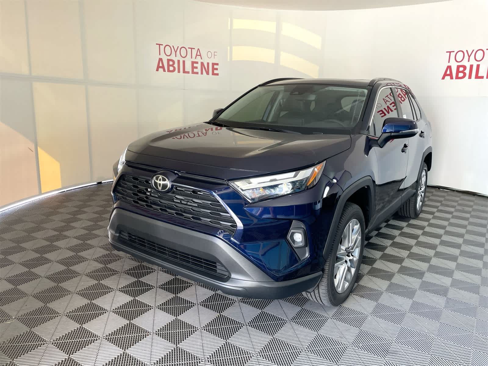 Thumbnail: 2025 Toyota RAV4 - 1