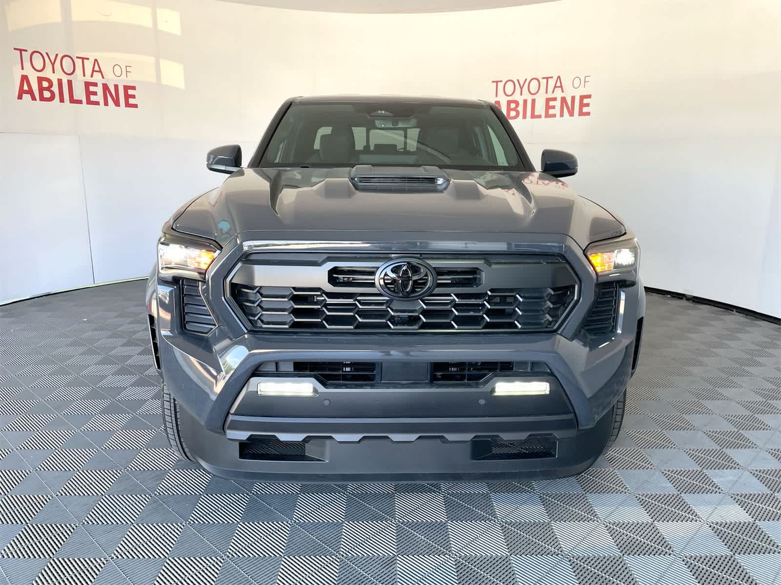 Thumbnail: 2025 Toyota Tacoma - 8