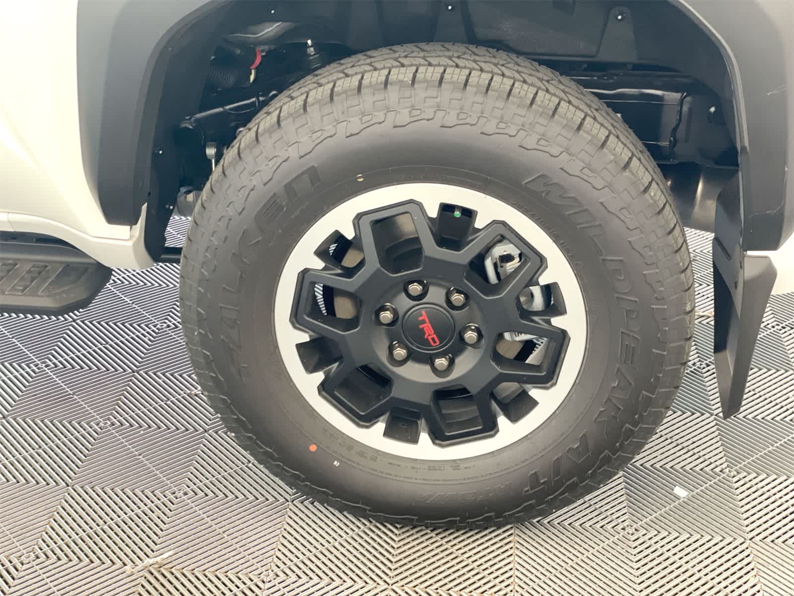 Thumbnail: 2025 Toyota 4Runner - 26