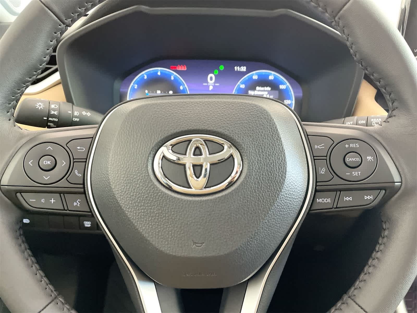 Thumbnail: 2025 Toyota RAV4 - 18