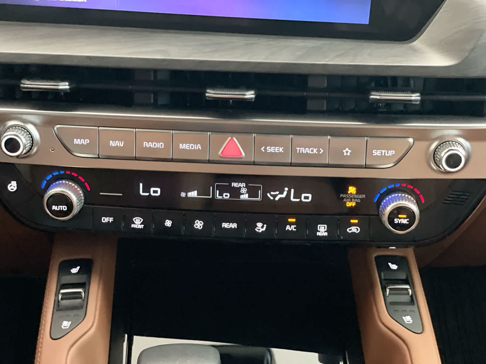 Thumbnail: 2025 Kia Telluride - 22