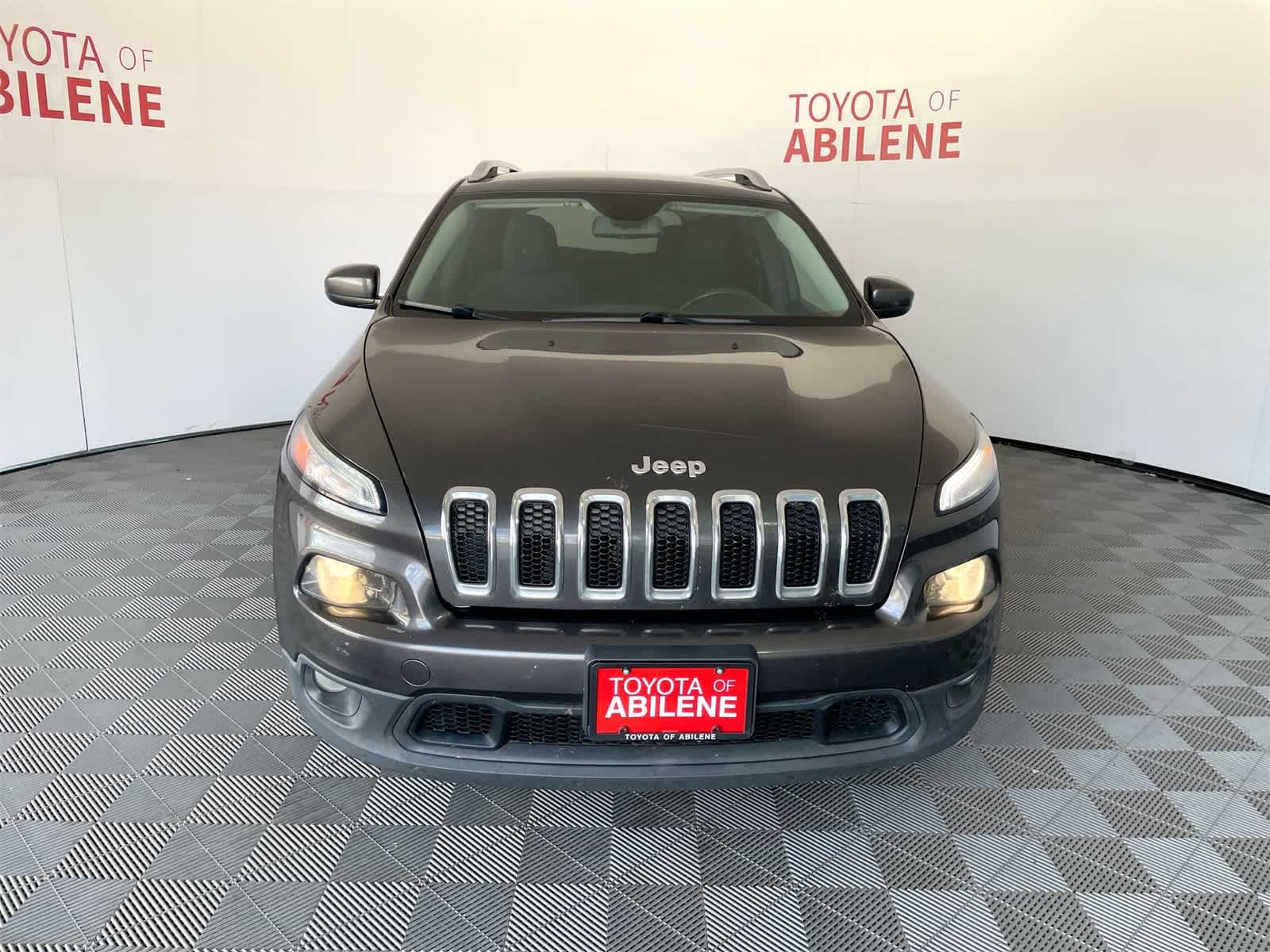 Thumbnail: 2015 Jeep Cherokee - 9