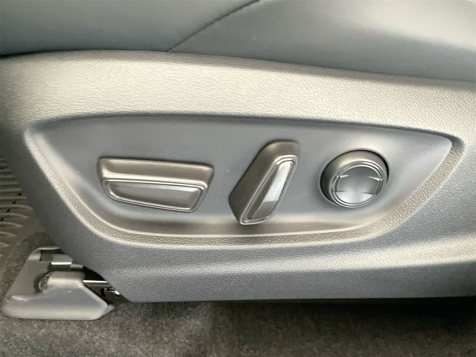 Thumbnail: 2026 Toyota bZ - 10