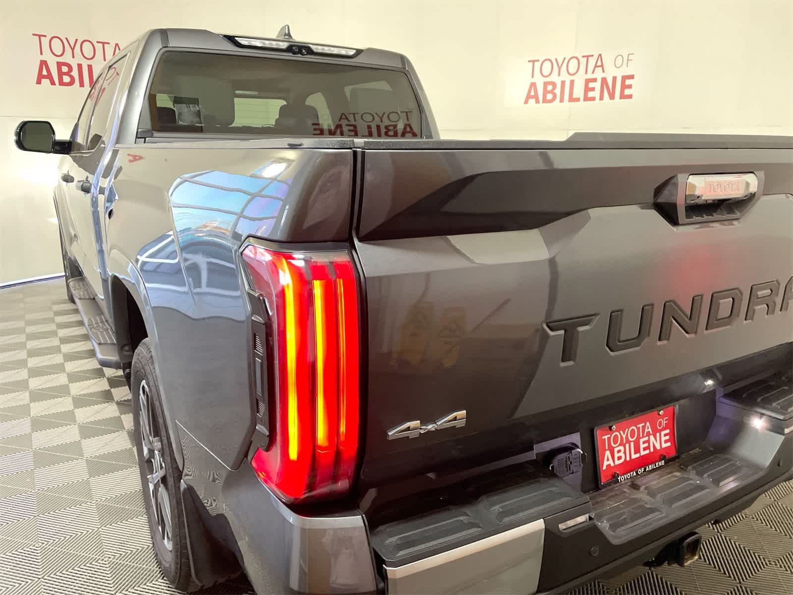 Thumbnail: 2024 Toyota Tundra - 2