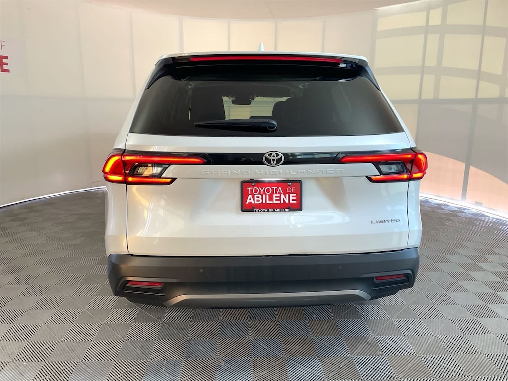 Used 2024 Toyota Grand Highlander Limited SUV