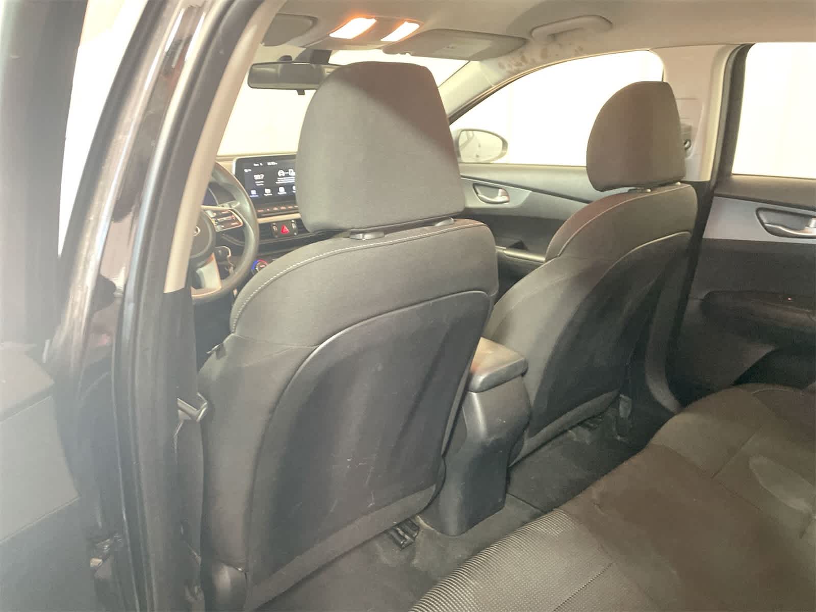 Thumbnail: 2019 Kia Forte - 11