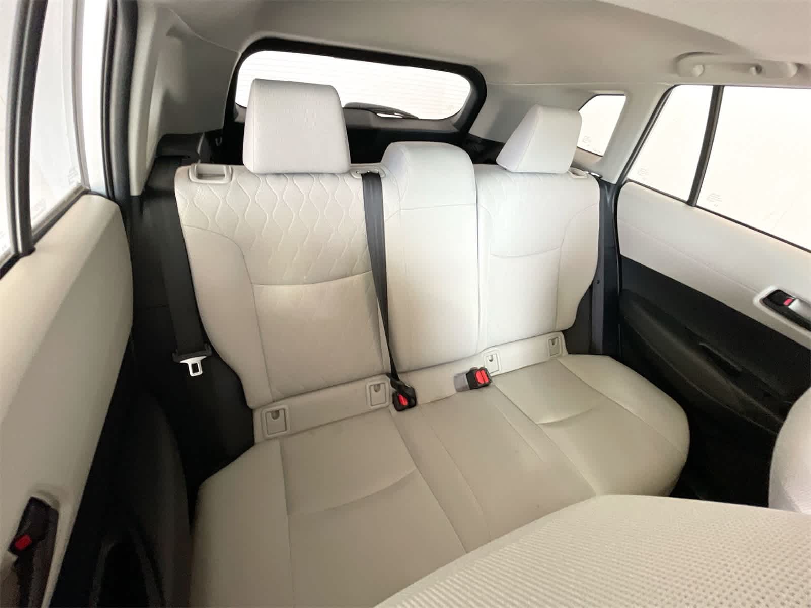 2023 Toyota Corolla Cross LE 14