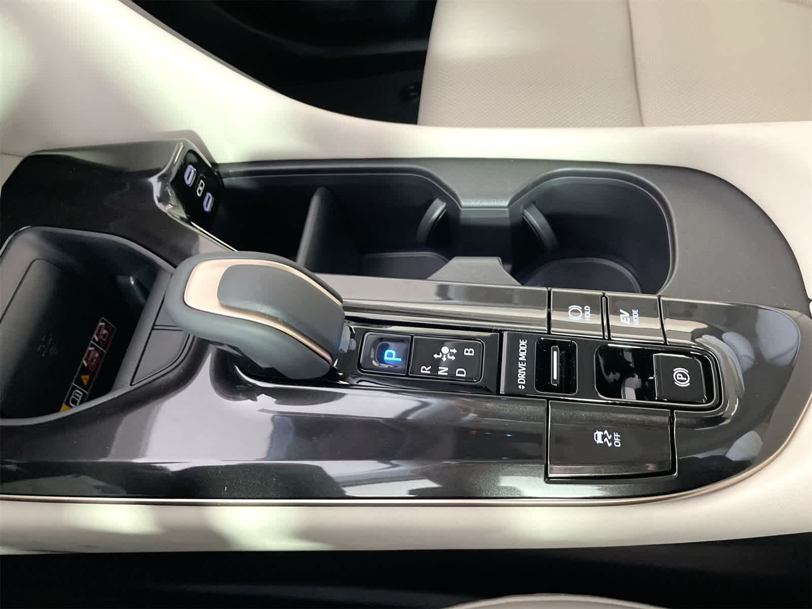 Thumbnail: 2026 Toyota Crown - 23