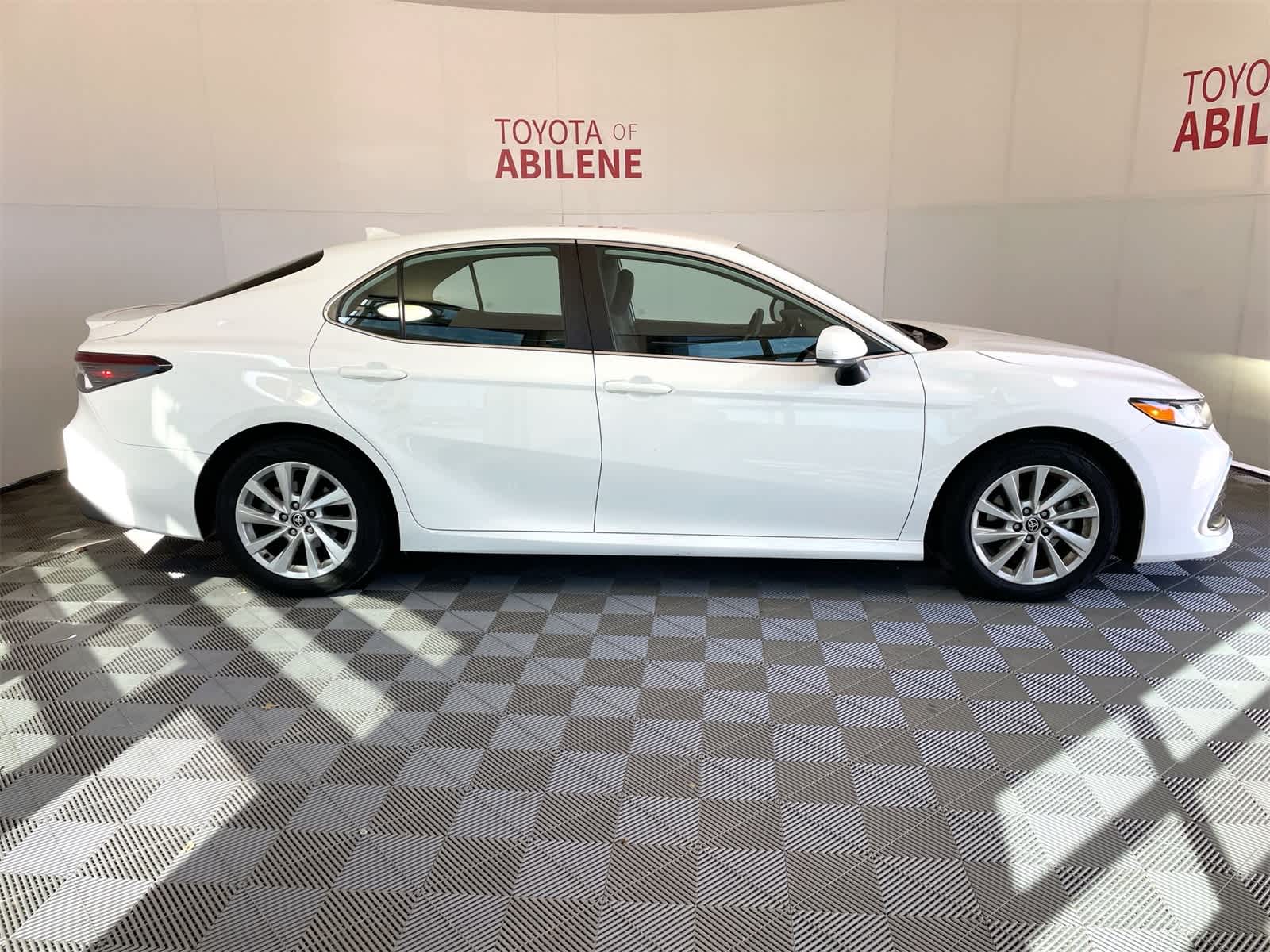 Thumbnail: 2023 Toyota Camry - 8