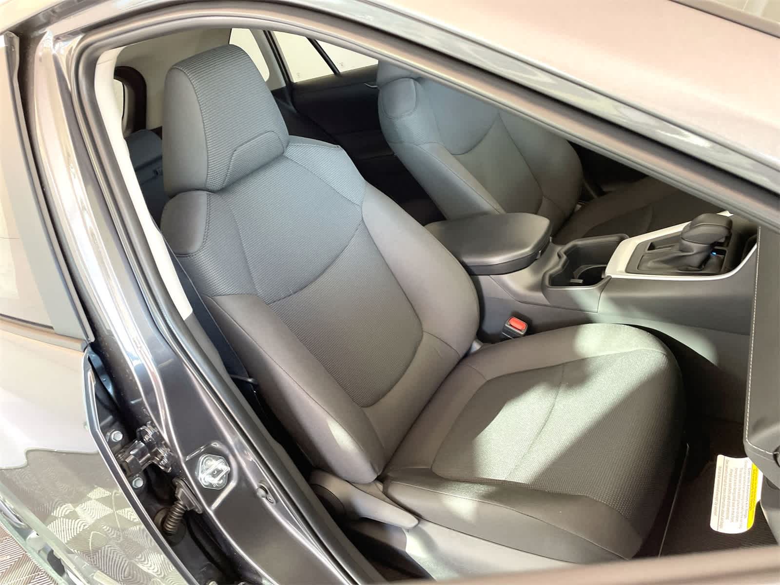 Thumbnail: 2025 Toyota RAV4 - 13