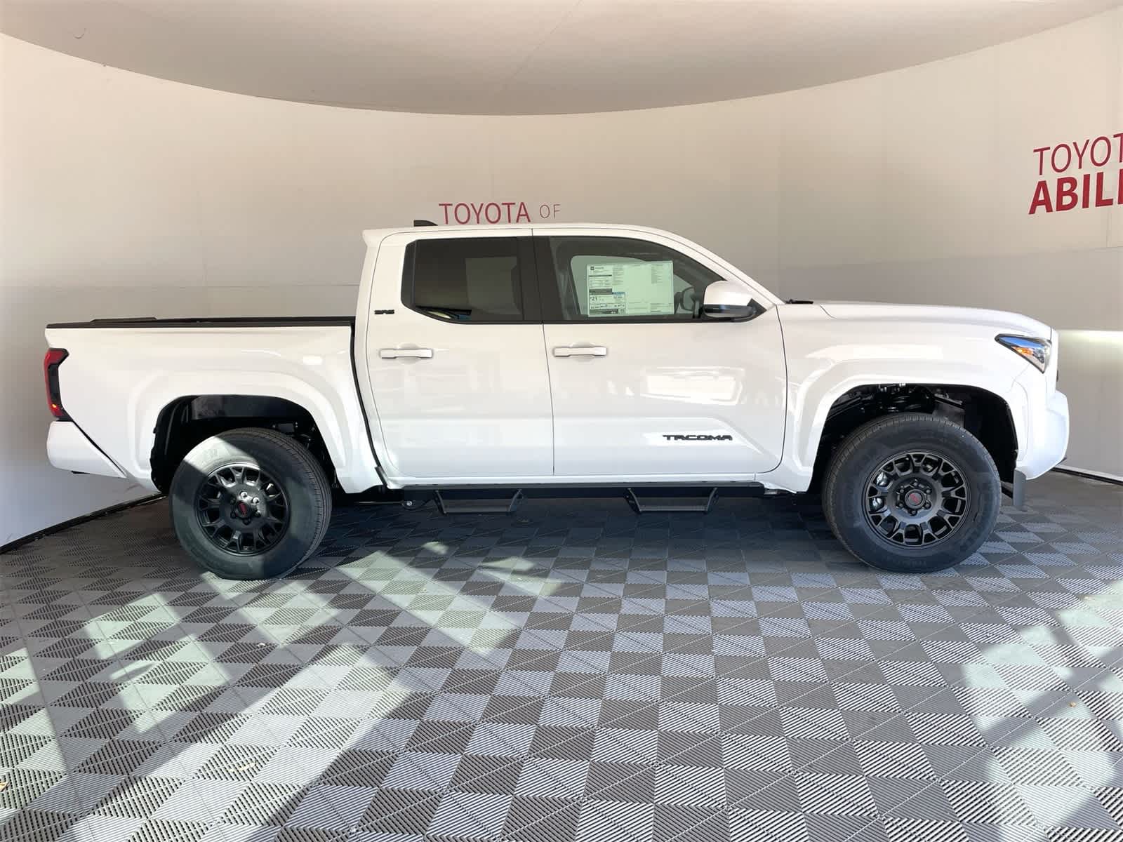 Thumbnail: 2025 Toyota Tacoma - 8