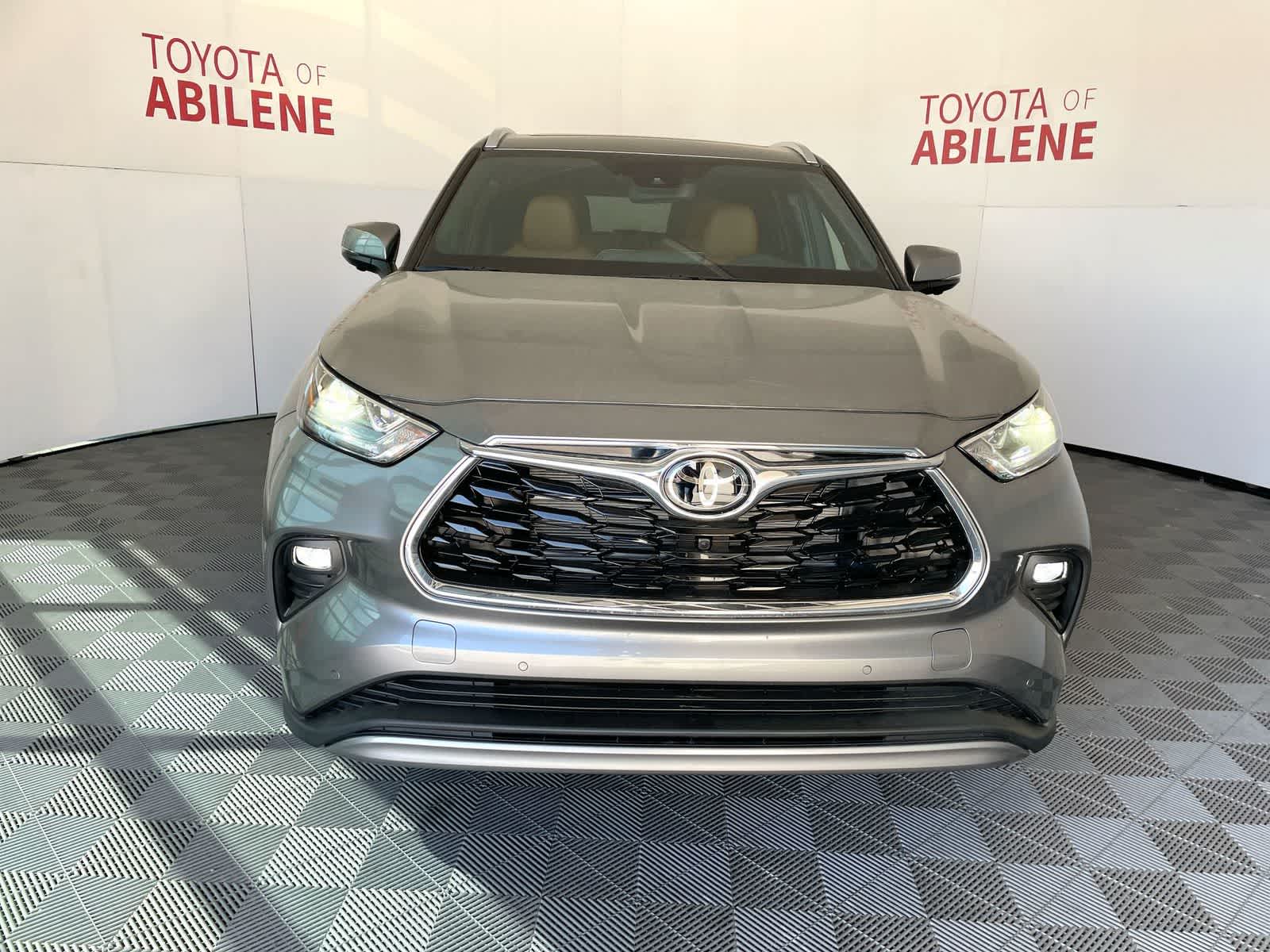 Thumbnail: 2026 Toyota Highlander - 8