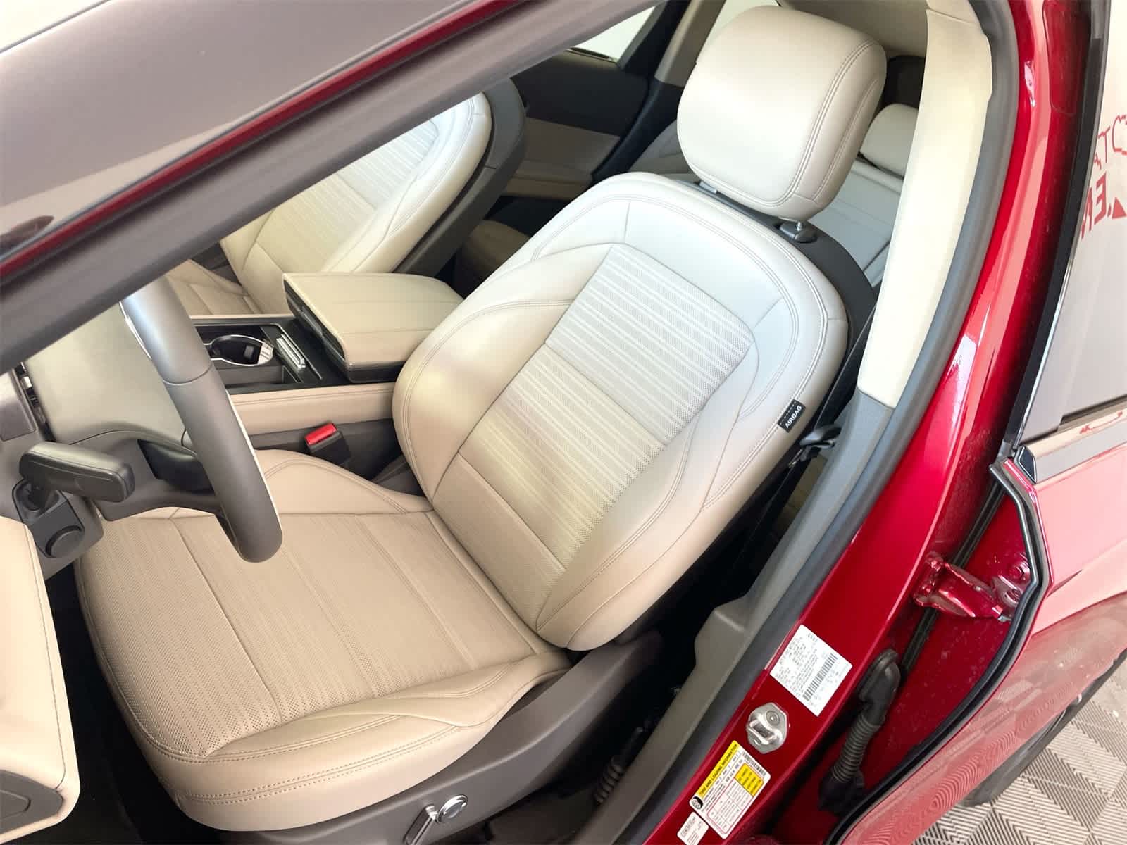 Thumbnail: 2025 Lincoln Nautilus - 9