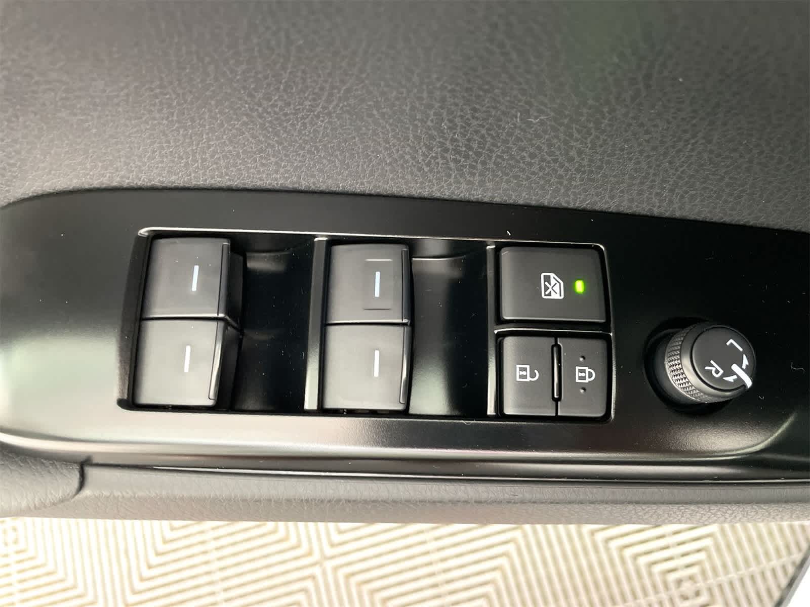 Thumbnail: 2026 Toyota Camry - 12