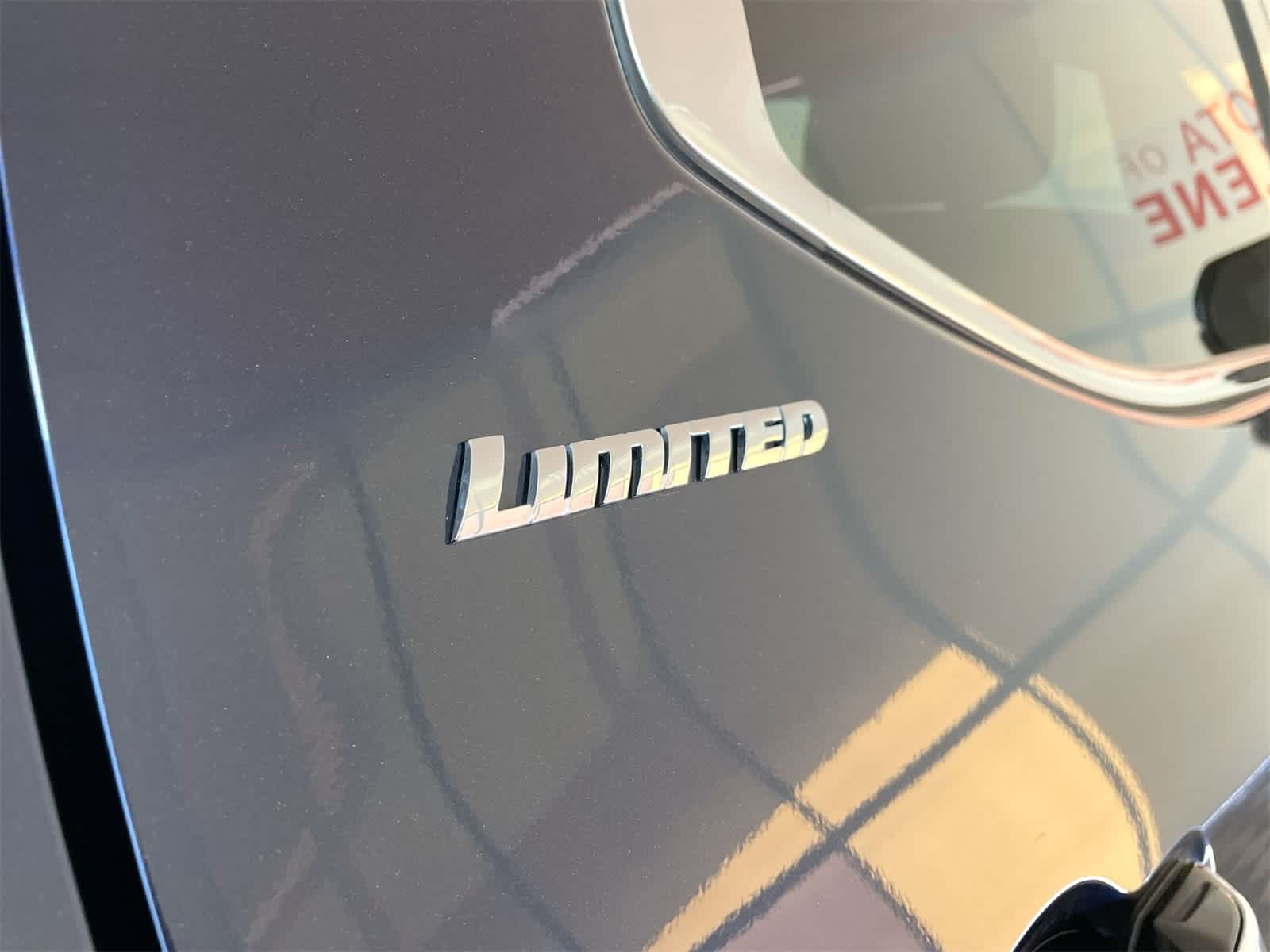 Thumbnail: 2022 Toyota Tundra - 6