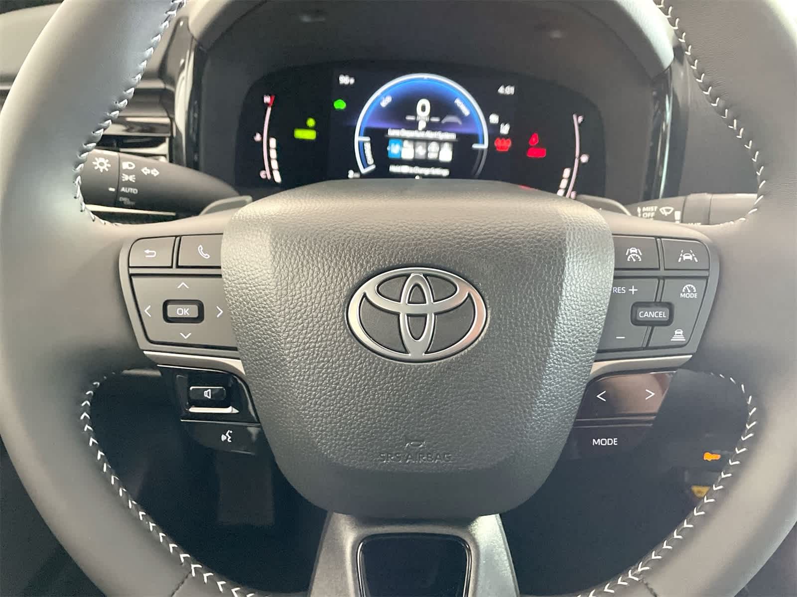 Thumbnail: 2025 Toyota Camry - 18