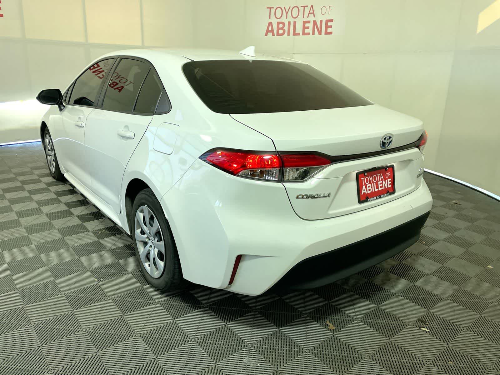 Thumbnail: 2023 Toyota Corolla - 3