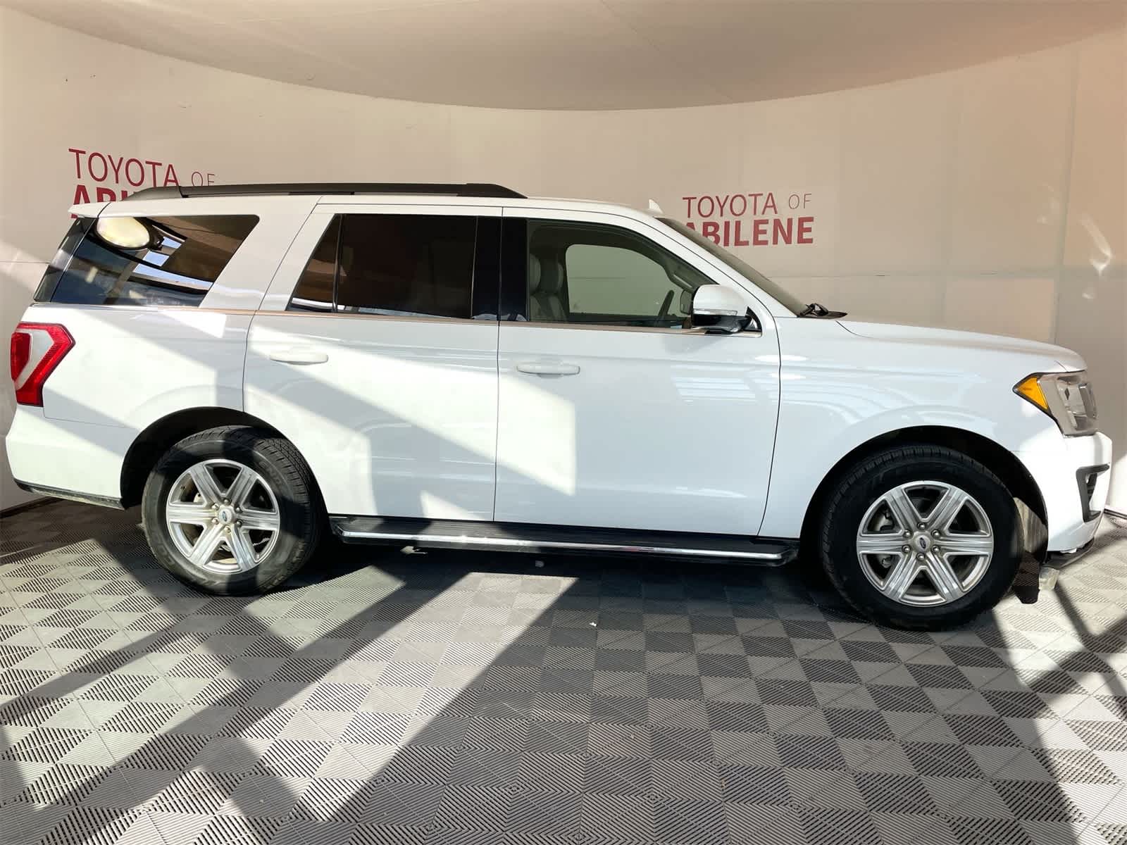 Thumbnail: 2019 Ford Expedition - 7