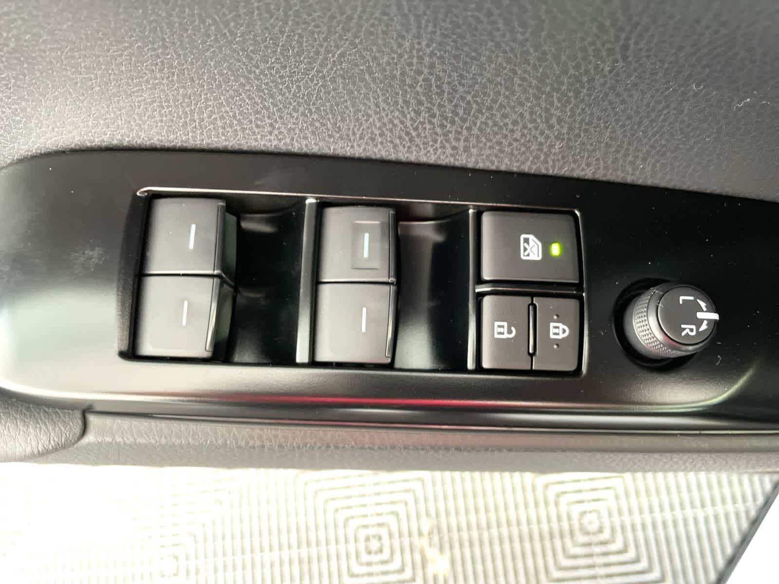 Thumbnail: 2026 Toyota Camry - 12