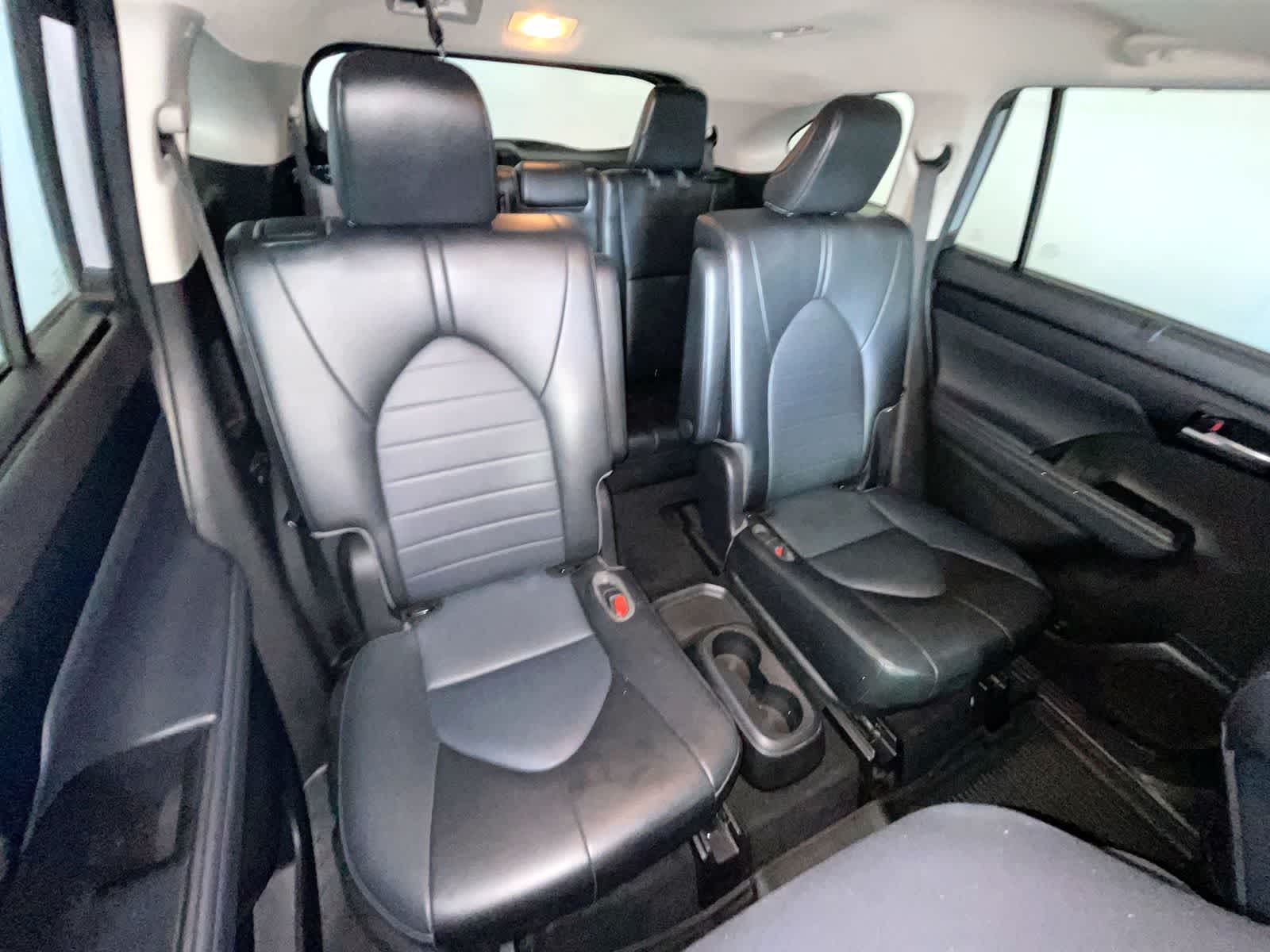 Thumbnail: 2022 Toyota Highlander - 15