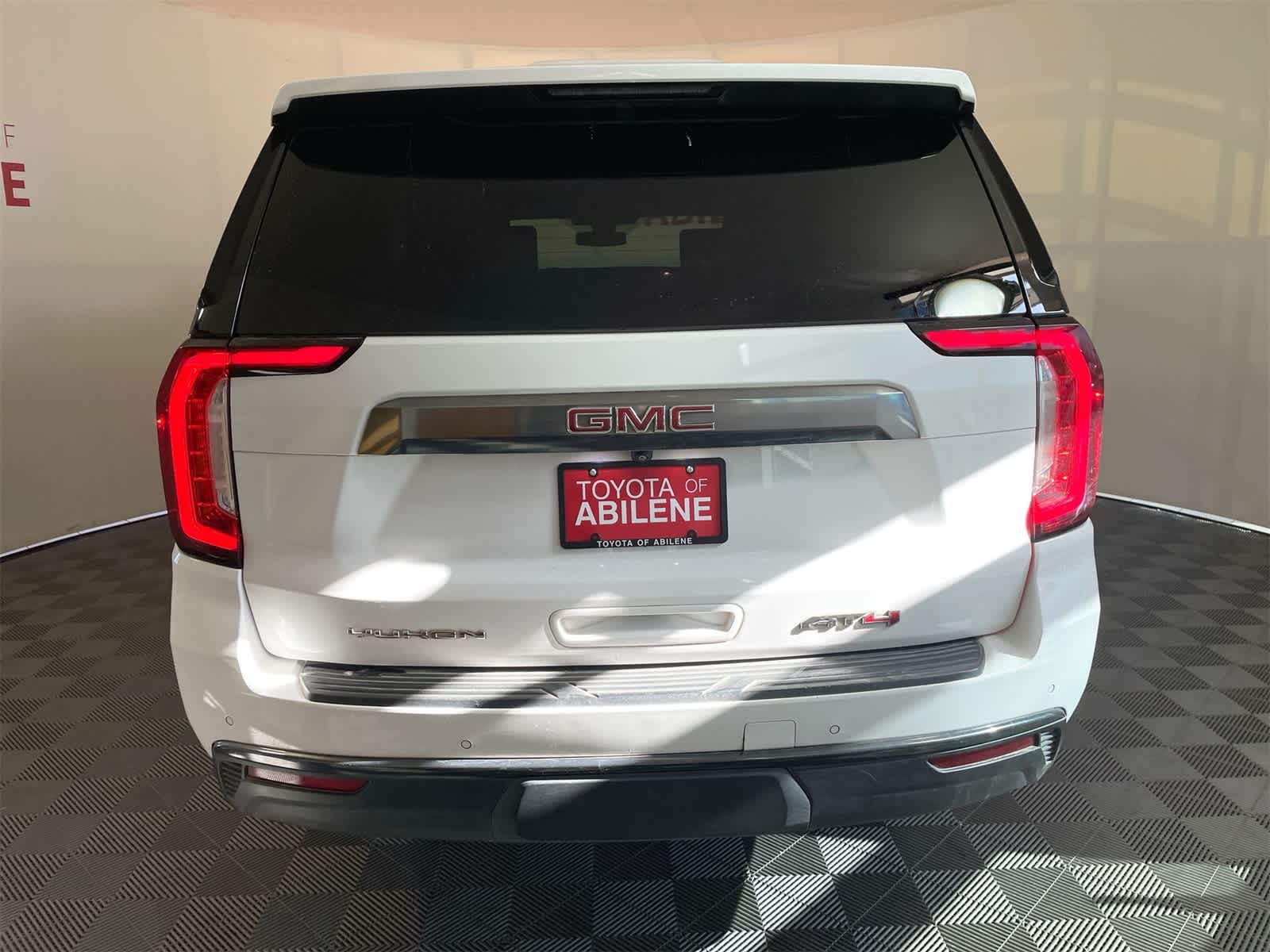 Thumbnail: 2022 GMC Yukon - 4