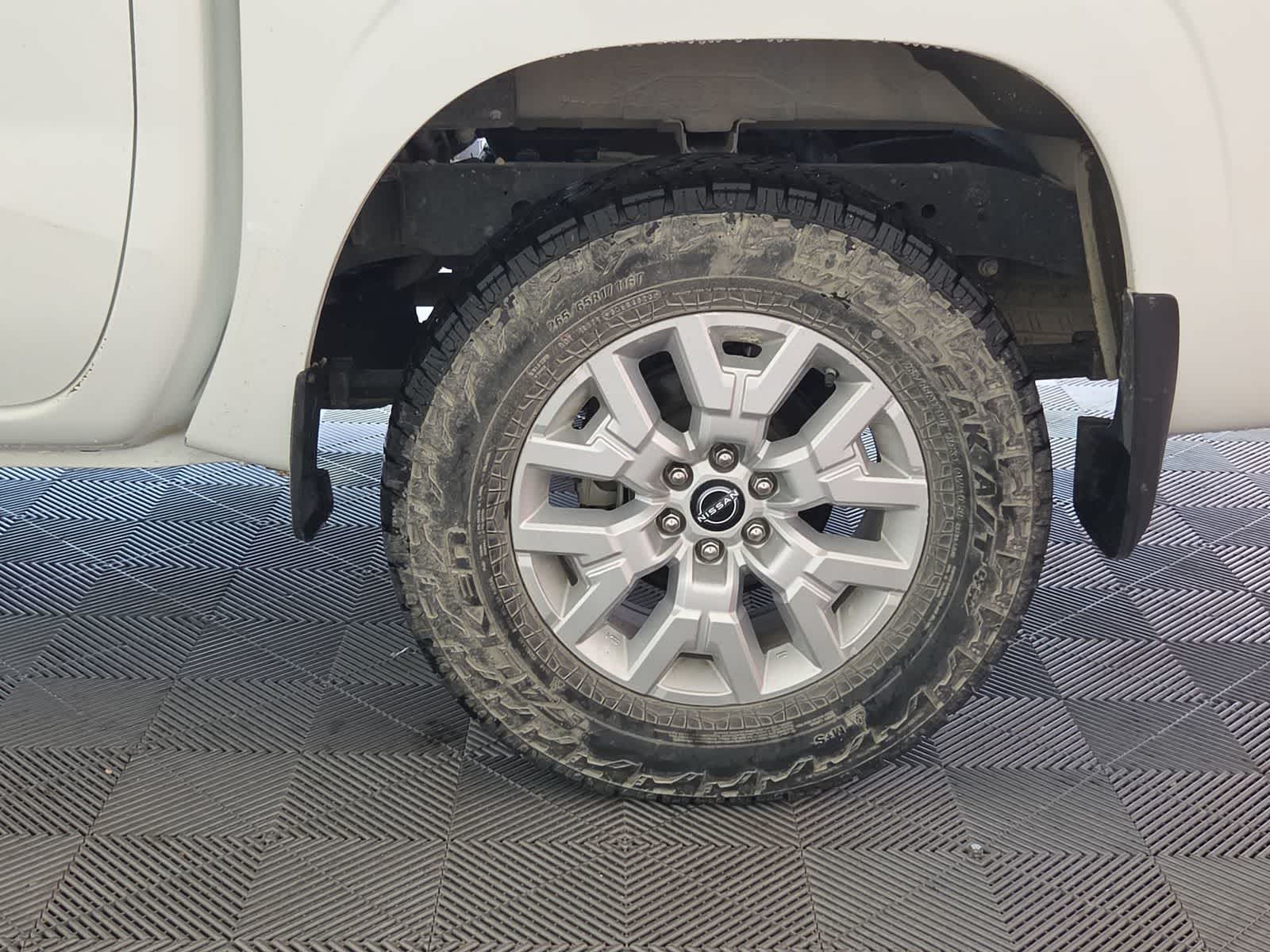 Thumbnail: 2022 Nissan Frontier - 23
